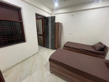 Room in  Pg at Sector 20 – for Rent