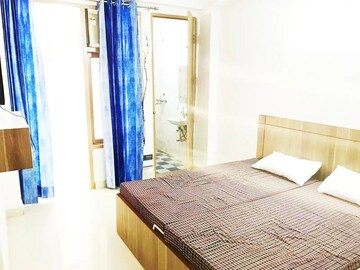 Room in  Pg at Saraswati Vihar – for Rent