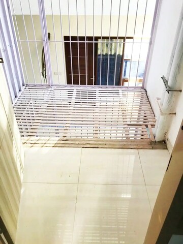  Pg – Entrance View at Saraswati Vihar - for Rent