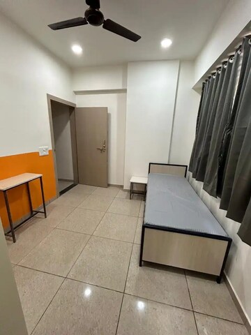 Room in  Pg at Navrangpura – for Rent