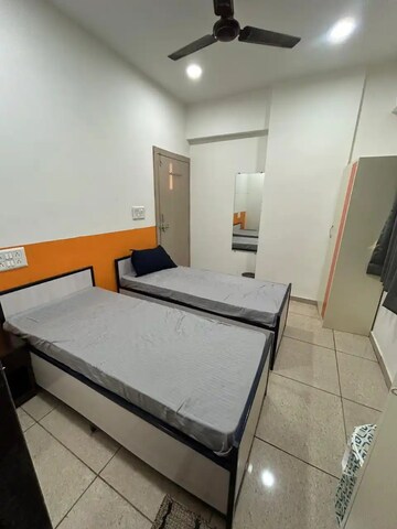 Room in  Pg at Navrangpura – for Rent