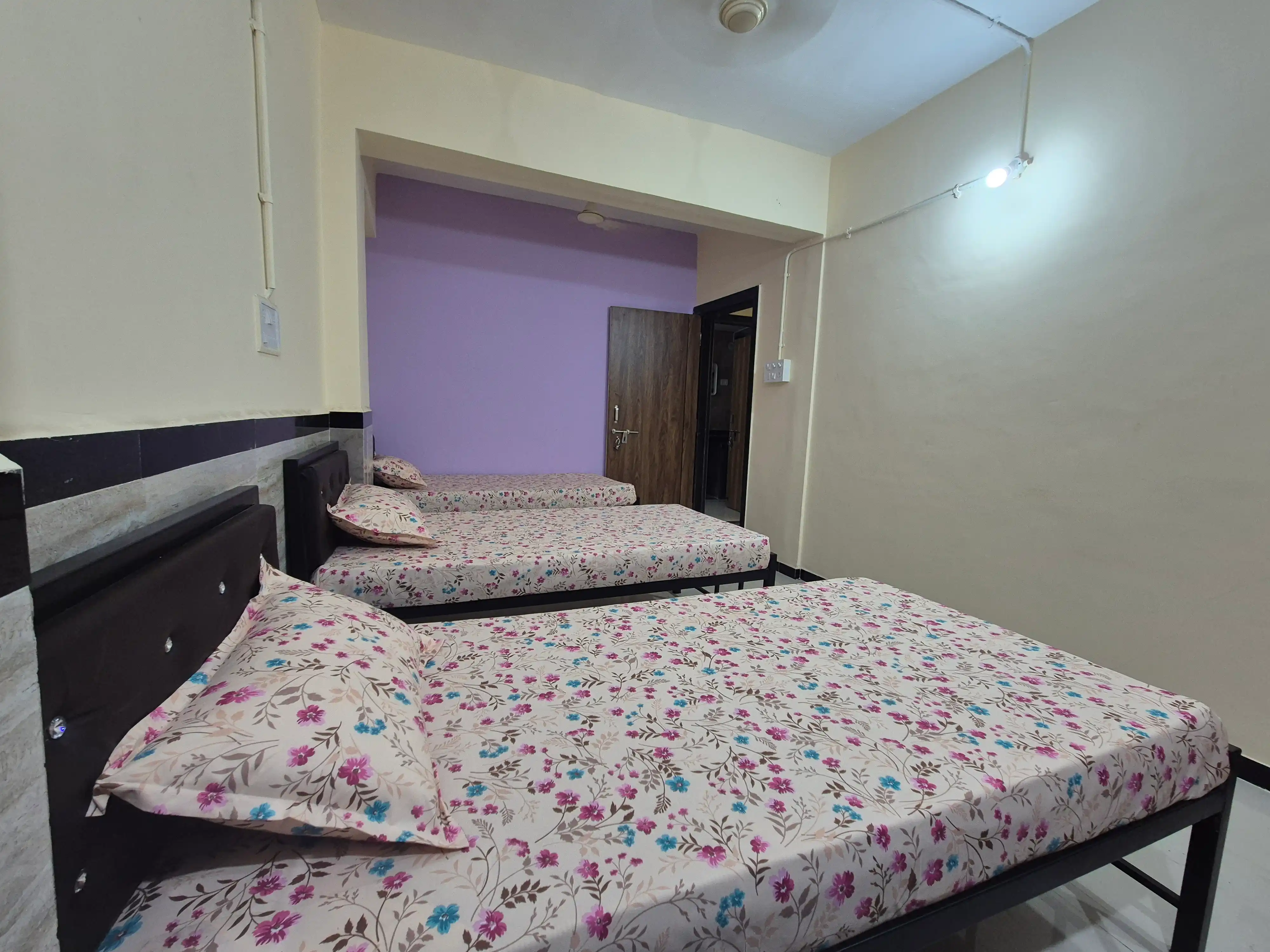 Pg For Boys & Girls in Kharghar Sector 11 Navi Mumbai  8069615