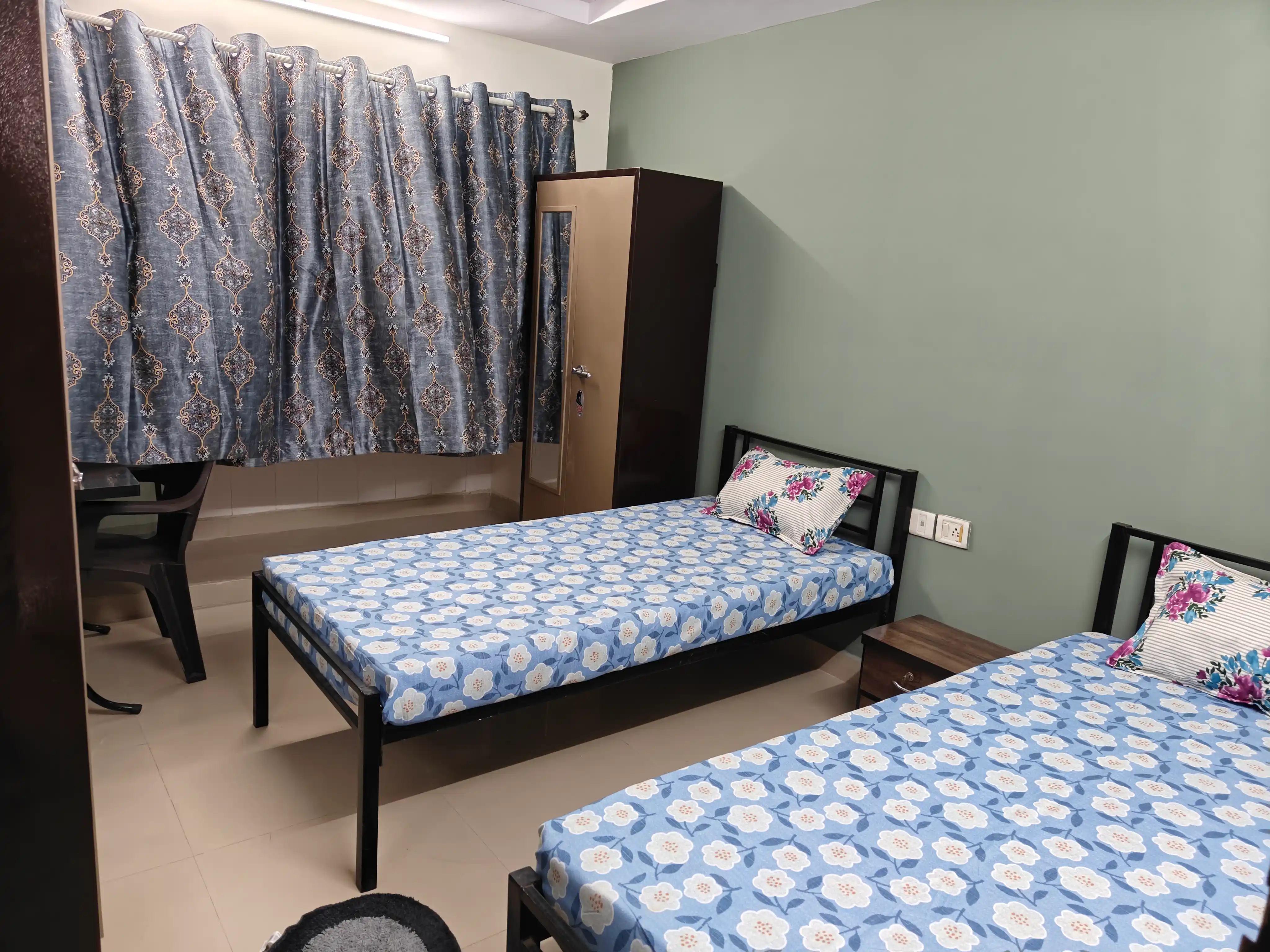 Pg For Boys & Girls in Kanjurmarg East Mumbai  8071401