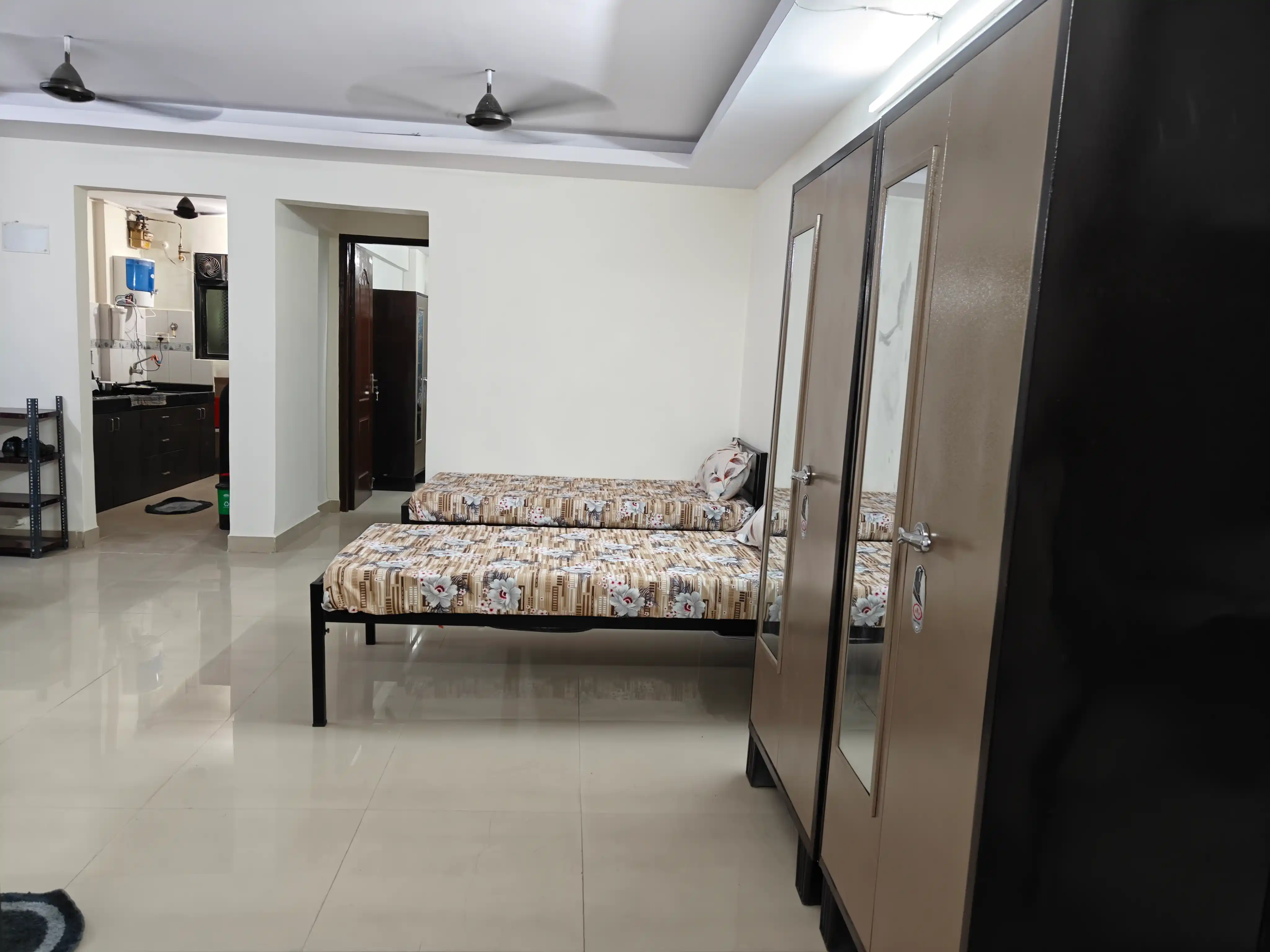 Pg For Boys & Girls in Kanjurmarg East Mumbai  8071401