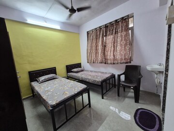 Room in  Pg at Sector 17 – for Rent