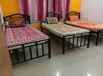  Pg For Rent in Kurla West