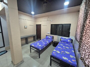 Room in  Pg at Sector 27 Vashi – for Rent