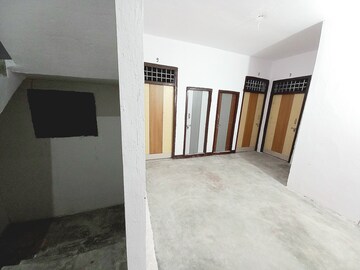 Cupboard in  Pg at Sector 86 – for Rent