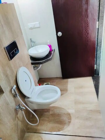Bathroom in  Pg at Malad West – for Rent