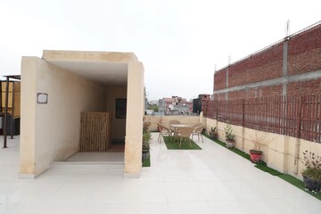 Terrace in  Pg at Sector 104 – for Rent