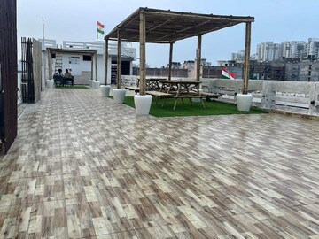 Common Area in  Pg at Sector 104 – for Rent