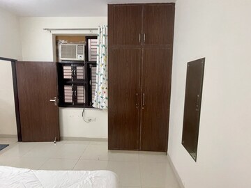 Room in  Pg at Sector 53 – for Rent