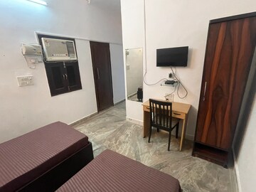 Room in  Pg at Sector 53 – for Rent