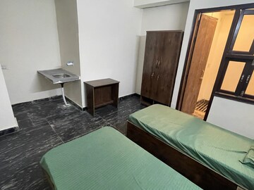 Room in  Pg at Sector 20 – for Rent