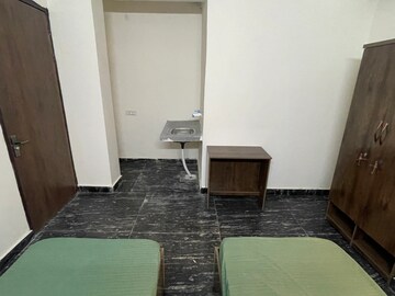 Room in  Pg at Sector 20 – for Rent
