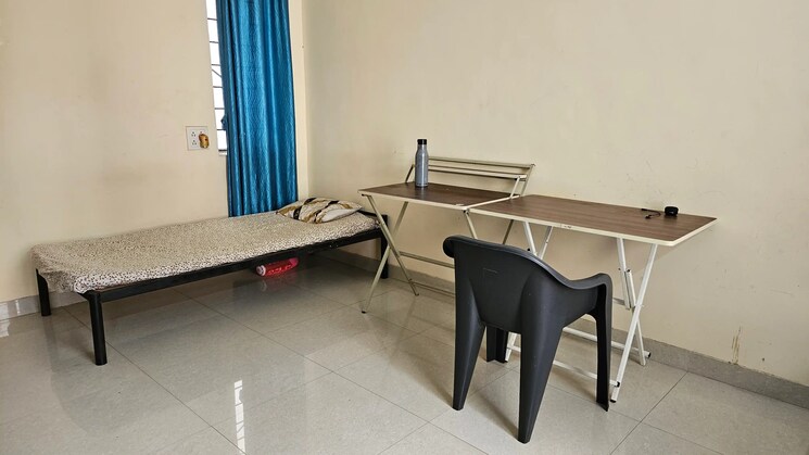 Room, aundh road Pg For Girls In Aundh Road 8693850