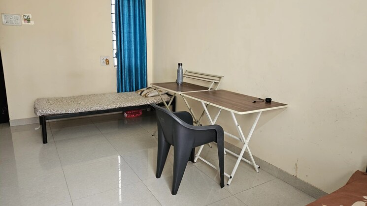 Room, aundh road Pg For Girls In Aundh Road 8693850