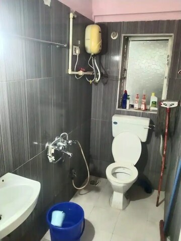 Bathroom in  Pg at Ghatkopar East – for Rent