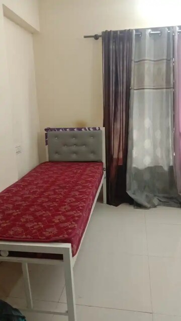 Room in 1 BHK Apartment at Ghatkopar East – for Rent