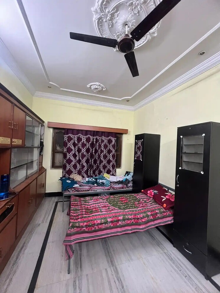 Room, himayat nagar Pg For Boys & Girls In Himayat Nagar 8880526