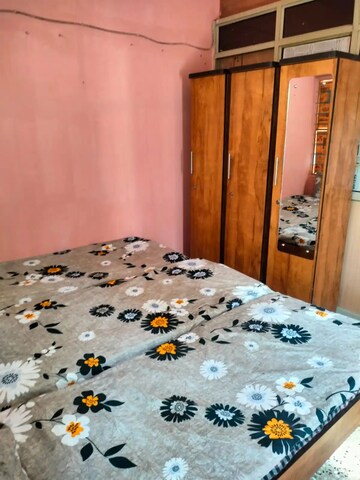 Room in  Pg at Thaltej – for Rent
