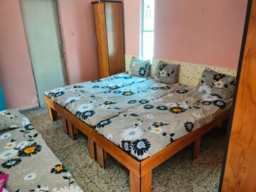  Pg For Rent in Thaltej