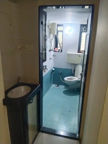 Attached Bathroom in  Pg at Ghatkopar East – for Rent