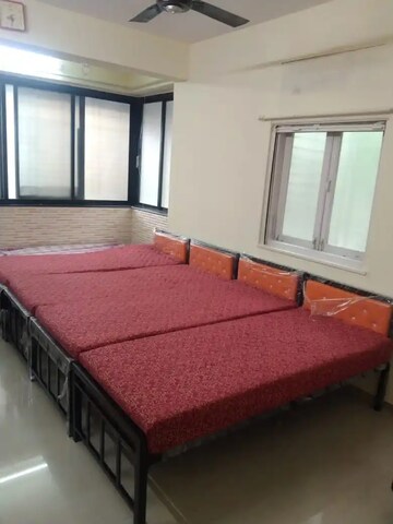 Room in  Pg at Ghatkopar East – for Rent
