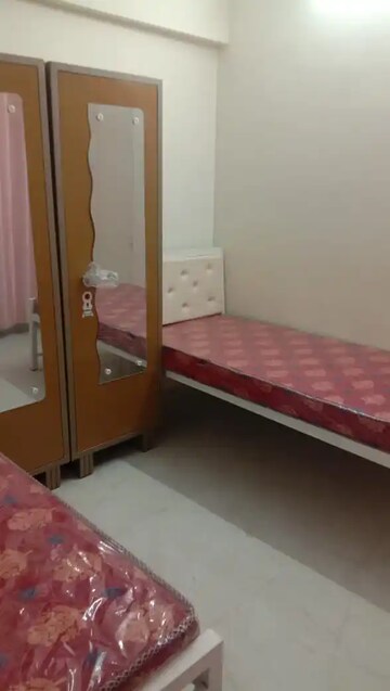  Pg For Rent in Malad West