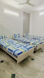 100 Sq.Ft. Pg in Malka Ganj
