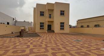 5 BR  Villa For Rent in Al Awir, Dubai - 6789624