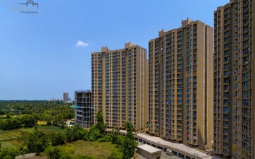 2 BHK Apartment at S M The Palazzo, Hadapsar – for Sale