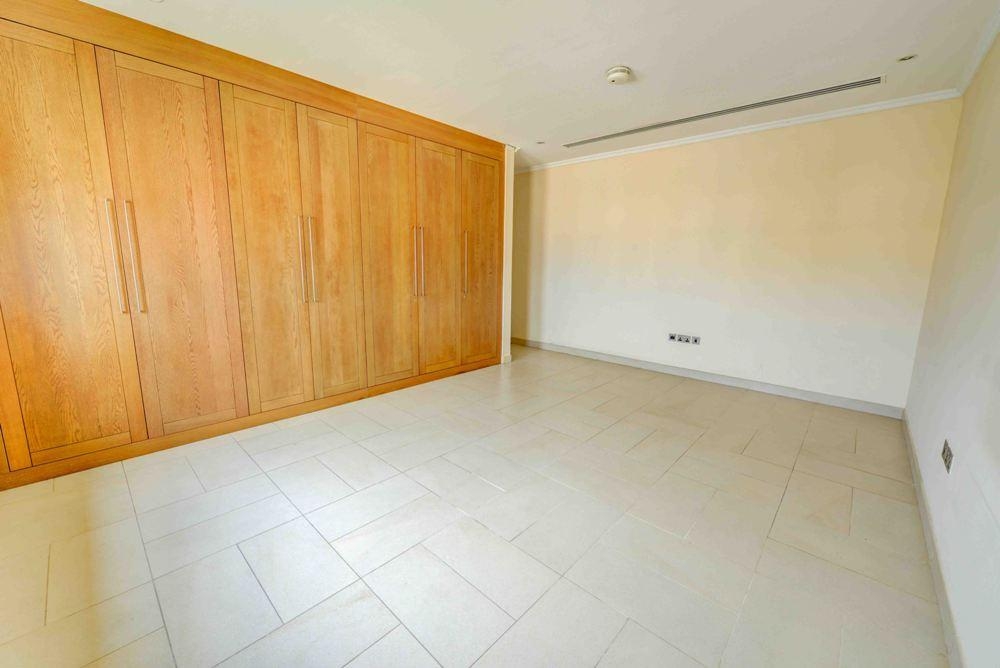 4 BR Villa For Rent in Regional Large, Jumeirah Park, Dubai
