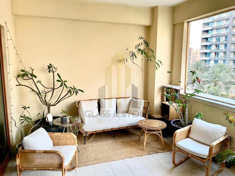 2 BR  Apartment For Sale in Marina Residences, Palm Jumeirah, Dubai - 4405186