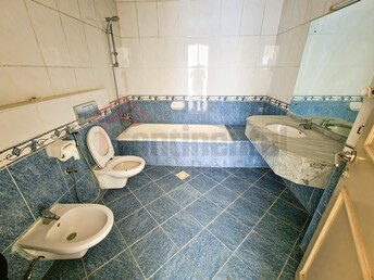 3 BR  Apartment For Sale in AL Shahd Tower