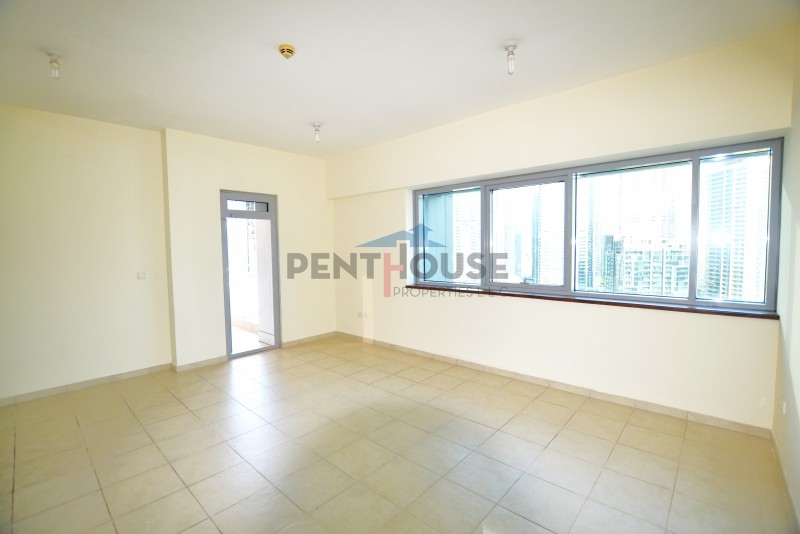 2 BR  Apartment For Rent in Business Bay, Dubai - 6585561