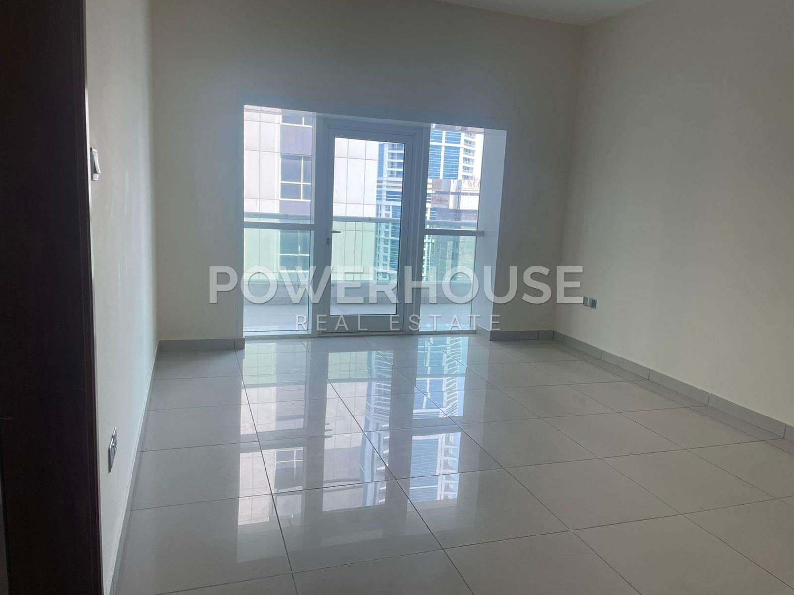 1 BR  Apartment For Sale in Marina Pinnacle, Dubai Marina, Dubai - 6198103