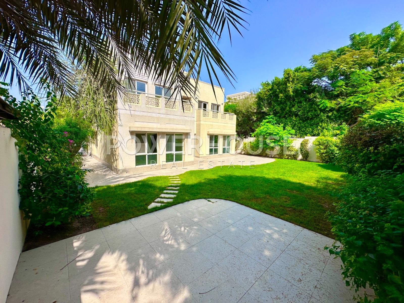 5 BR  Villa For Sale in The Meadows 1, The Meadows, Dubai - 6198105