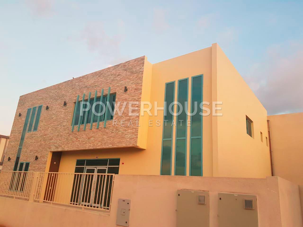 Warehouse For Sale in Jebel Ali, Dubai - 6127130