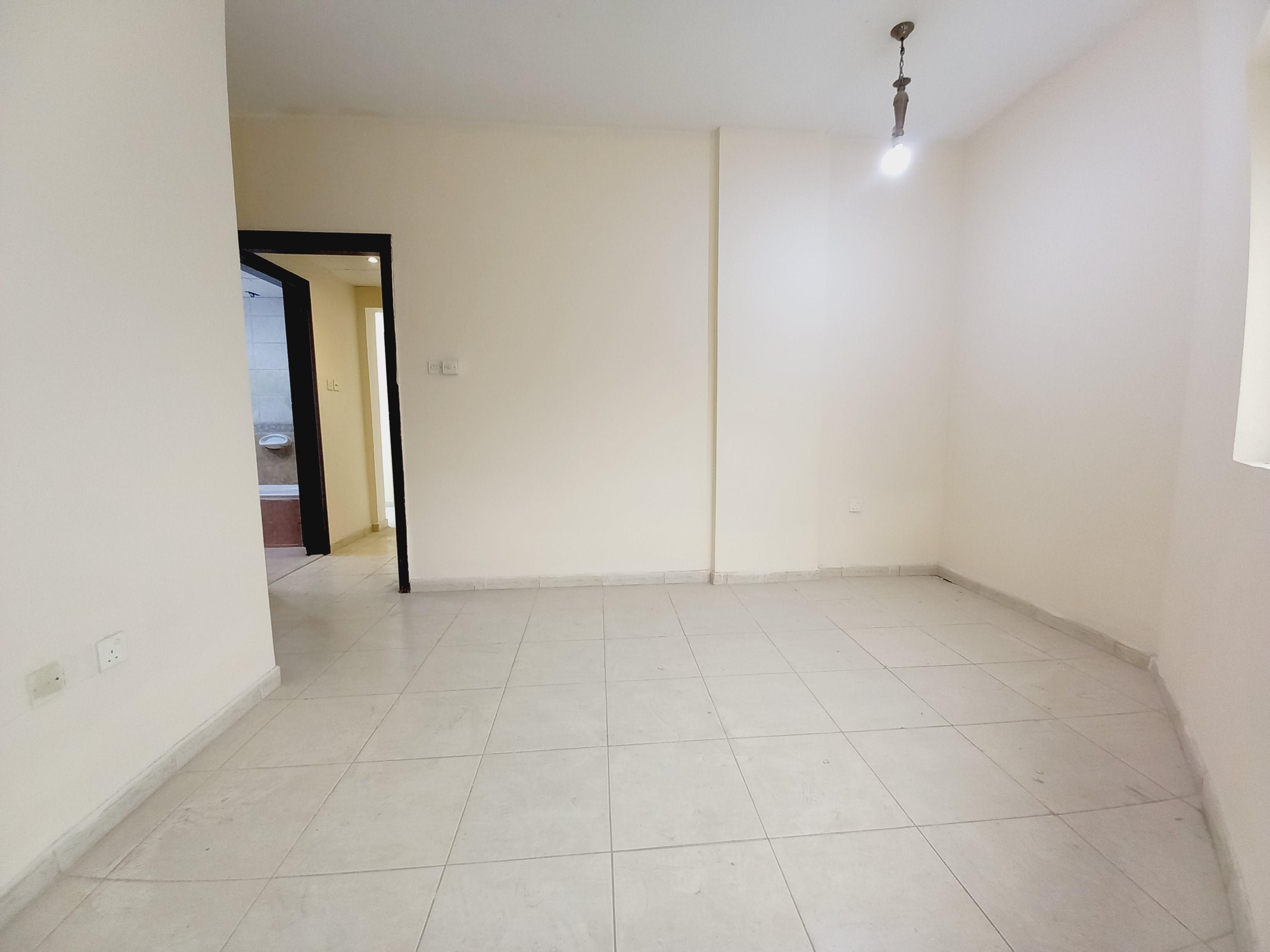 2 Bedroom 1580 Sq.Ft. Apartment for Rent in Muwaileh, Sharjah 5034007