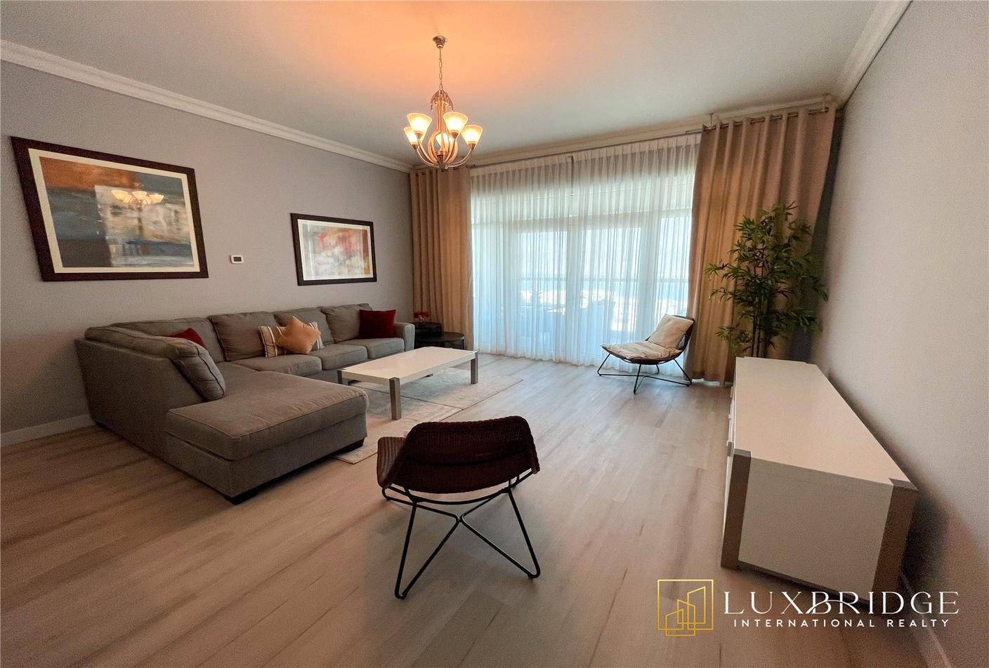 2 BR Apartment For Rent in Al Haseer, Palm Jumeirah, Dubai