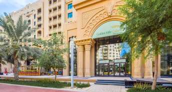 2 BR  Apartment For Rent in Golden Mile, Palm Jumeirah, Dubai - 6090410
