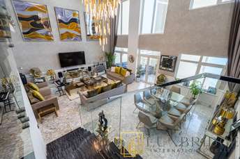4 BR  Penthouse For Sale in Palm Jumeirah, Dubai - 6527054