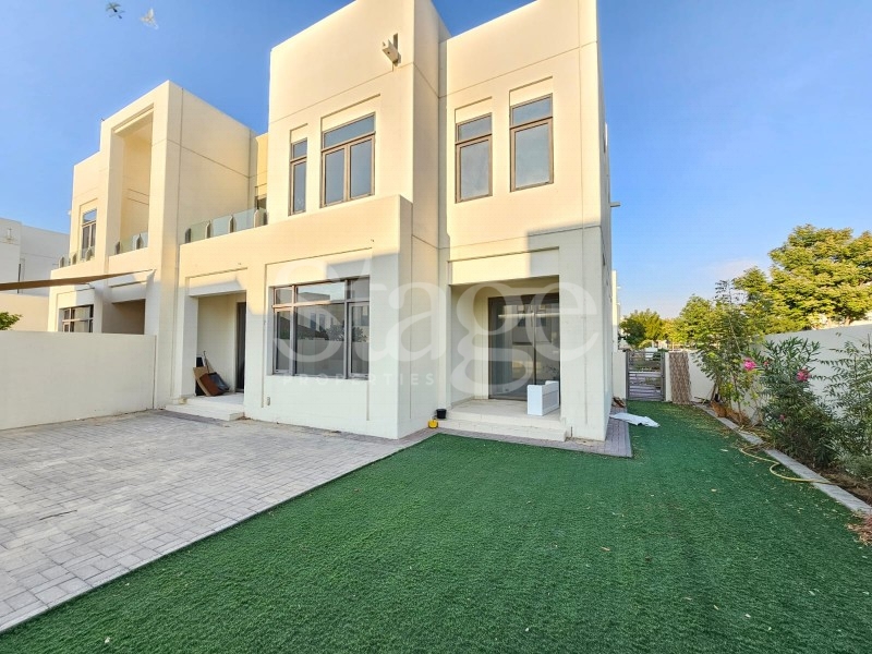  Villa for Rent, Reem, Dubai