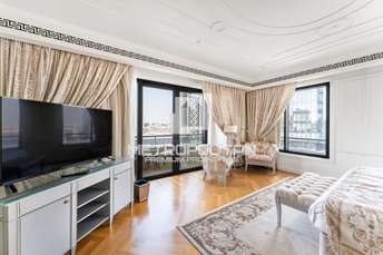 3 BR  Apartment For Rent in Palazzo Versace, Culture Village, Dubai - 6502083