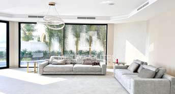 5 BR  Villa For Sale in Palm Jumeirah, Dubai - 6843872