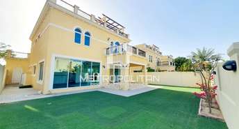 4 BR  Villa For Sale in Legacy, Jumeirah Park, Dubai - 6741407