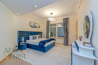 3 BR  Apartment For Rent in Shoreline Apartments, Palm Jumeirah, Dubai - 6452553