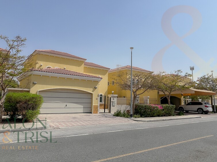  Villa for Rent, Jumeirah Park, Dubai