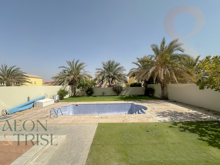  Villa for Rent, Jumeirah Park, Dubai